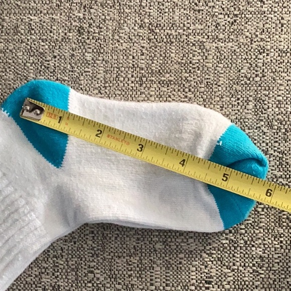 Socks 🟣 - Picture 4 of 4